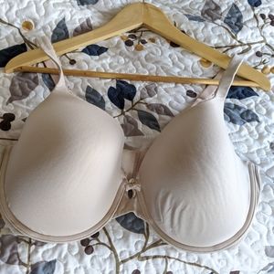 Victoria's Secret Body by Victoria Lined Bra